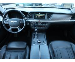 Hyundai Genesis 3.8 V6 4x4 232kW - 10