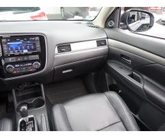 Mitsubishi Outlander 2.2 DI-D 110kW - 11