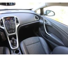 Opel Astra 1.4 T 88kW - 11