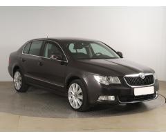 ŠKODA SUPERB COMBI 2.0TDI 140 LAURIN&K 4X4 DSG 7ST