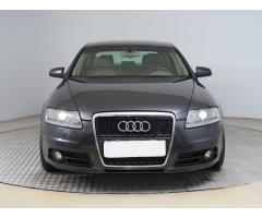 Audi A6 4.2 V8 246kW - 2