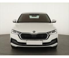 ŠKODA SUPERB COMBI 2.0TDI 140 LAURIN&K 4X4 DSG 7ST