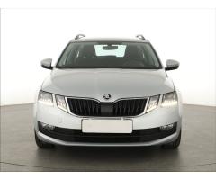 ŠKODA SUPERB COMBI 2.0TDI 140 LAURIN&K 4X4 DSG 7ST