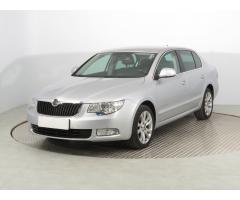 ŠKODA SUPERB COMBI 2.0TDI 140 LAURIN&K 4X4 DSG 7ST