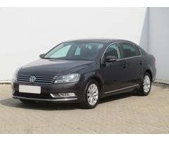 Volkswagen Passat 2.0 TDI 103kW - 3