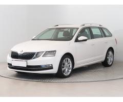 ŠKODA SUPERB COMBI 2.0TDI 140 LAURIN&K 4X4 DSG 7ST