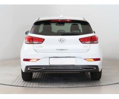 Hyundai i30 1.5 DPI 81kW - 6