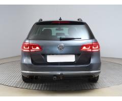 Volkswagen Passat 2.0 TDI 103kW - 6