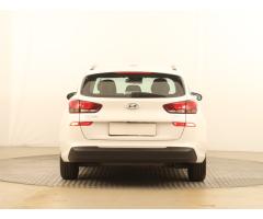 Hyundai i30 1.4 T-GDI 103kW - 6