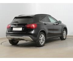 Mercedes-Benz GLA GLA 180 90kW - 8