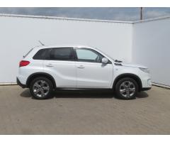 Suzuki Vitara 1.6 VVT 88kW - 8