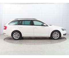 Škoda Octavia 1.6 TDI 85kW - 8