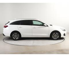 Hyundai i30 1.6 CRDi 85kW - 8