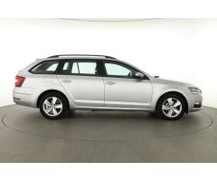 Škoda Octavia 1.5 TSI 110kW - 8