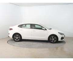 Hyundai i30 1.6 CRDi MHEV 100kW - 9