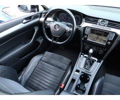 Volkswagen Passat 2.0 TDI 140kW - 9