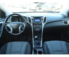 Hyundai i30 1.6 CRDi 81kW - 10