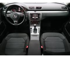 Volkswagen Passat 2.0 TDI 103kW - 10