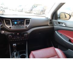 Hyundai Tucson 2.0 CRDi 136kW - 11