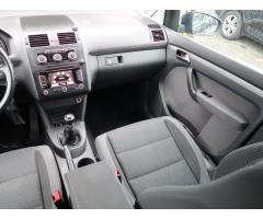 Volkswagen Touran 1.6 TDI 77kW - 11