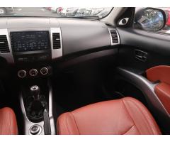 Mitsubishi Outlander 2.0 DI-D 103kW - 11