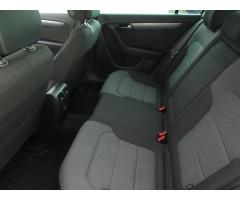 Volkswagen Passat 2.0 TDI 103kW - 15