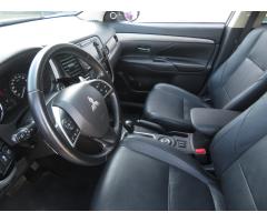 Mitsubishi Outlander 2.2 DI-D 110kW - 16