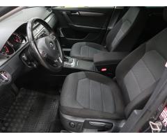 Volkswagen Passat 2.0 TDI 103kW - 16