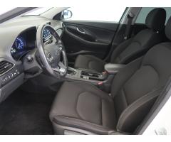 Hyundai i30 1.6 CRDi 85kW - 16