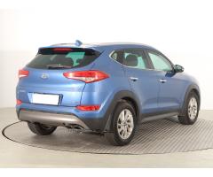 Hyundai Tucson 2.0 CRDi 100kW - 7