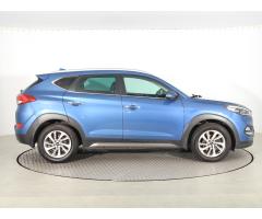 Hyundai Tucson 2.0 CRDi 100kW - 8