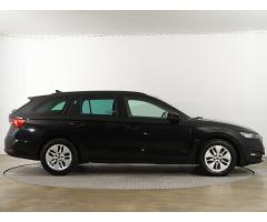 Škoda Octavia 2.0 TDI 110kW - 8