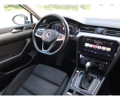 Volkswagen Passat 2.0 TDI 110kW - 9