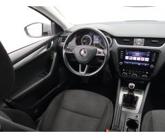 Škoda Octavia 1.6 TDI 85kW - 9