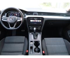 Volkswagen Passat 2.0 TDI 110kW - 10