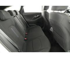 Hyundai i30 1.4 T-GDI 103kW - 11