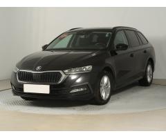 ŠKODA SUPERB COMBI 2.0TDI 140 LAURIN&K 4X4 DSG 7ST