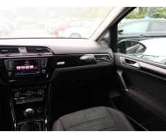 Volkswagen Touran 2.0 TDI 110kW - 11