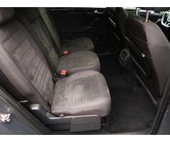 Volkswagen Touran 2.0 TDI 110kW - 13