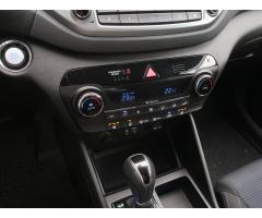 Hyundai Tucson 2.0 CRDi 100kW - 29