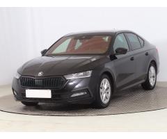 ŠKODA SUPERB COMBI 2.0TDI 140 LAURIN&K 4X4 DSG 7ST