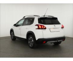 Peugeot 2008 1.2 PureTech 60kW - 5