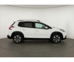 Peugeot 2008 1.2 PureTech 60kW - 8