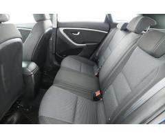 Hyundai i30 1.6 MPI 88kW - 12