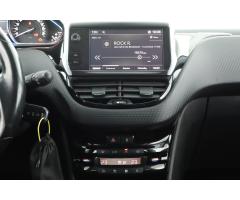 Peugeot 2008 1.2 PureTech 60kW - 16