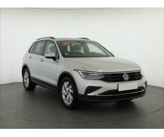 Volkswagen Passat 2.0 TDI 140kW - 1