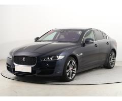 Jaguar XE 20d AWD 132kW - 3