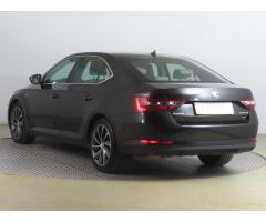 Škoda Superb 2.0 TDI 140kW - 5