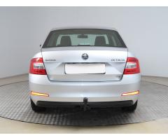 Škoda Octavia 2.0 TDI 110kW - 6