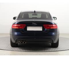 Jaguar XE 20d AWD 132kW - 6